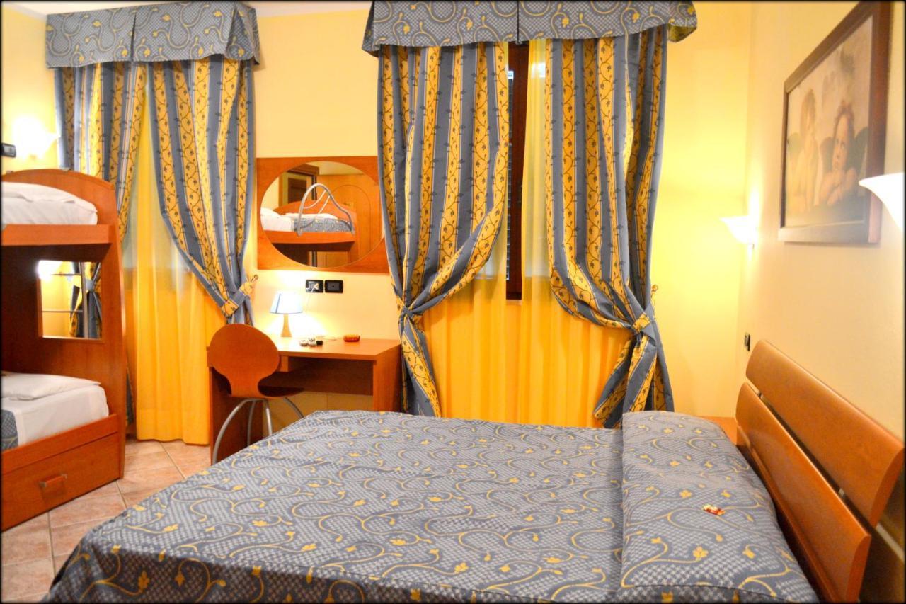 Hotel Anfora Capoliveri  Exterior foto