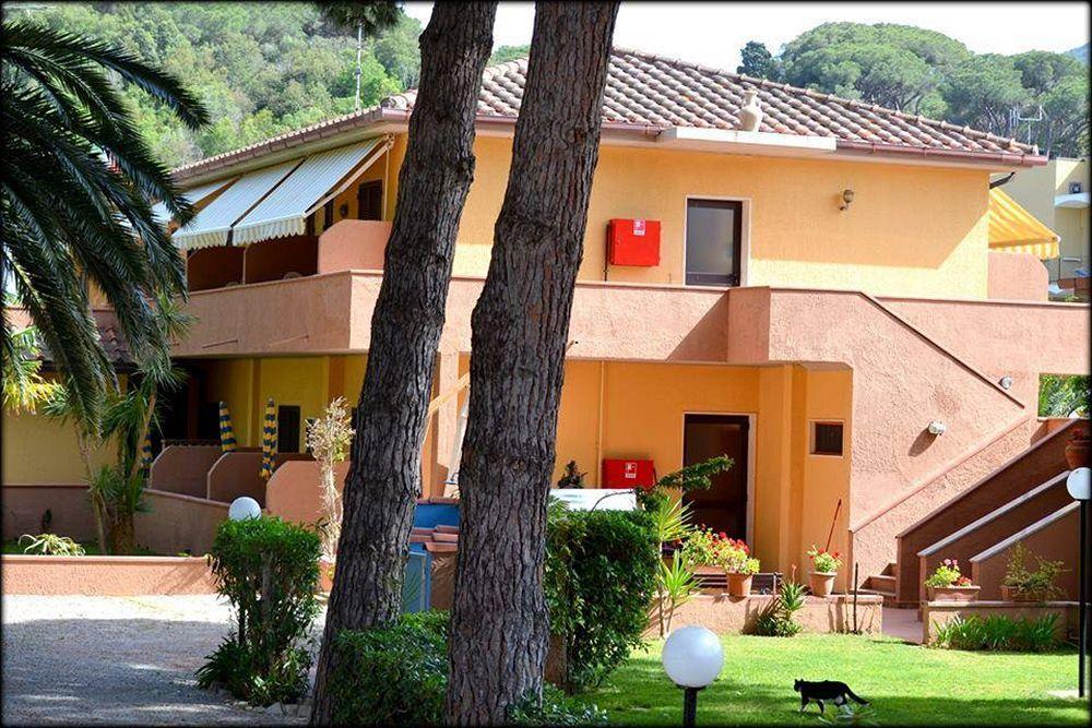 Hotel Anfora Capoliveri  Exterior foto